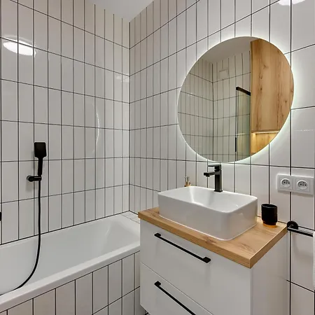 Horizon 122 - Sea View By Grand